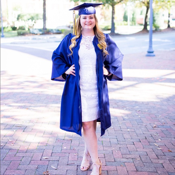 Meet your Posher, Jessica - Picture 7 of 11